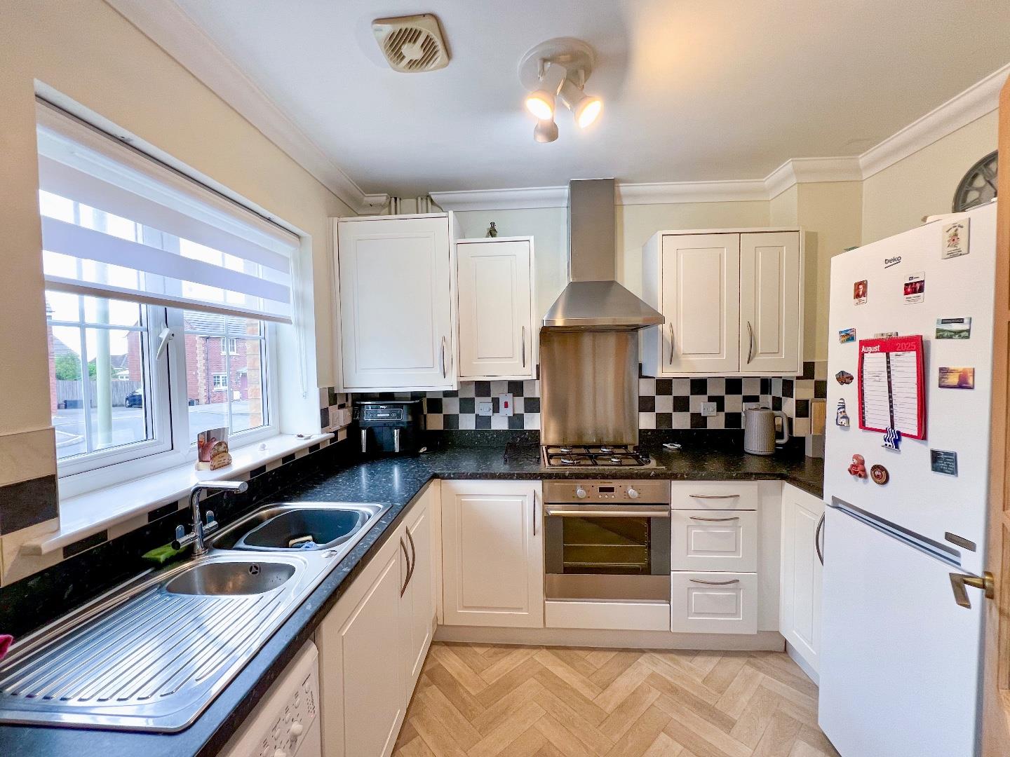 Clos Y Cudyll Coch, Broadlands, Bridgend County Borough, CF31 5FW